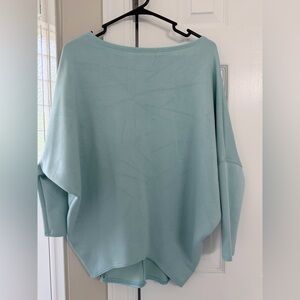 New never worn! Boutique Scuba 3/4 Sleeves top